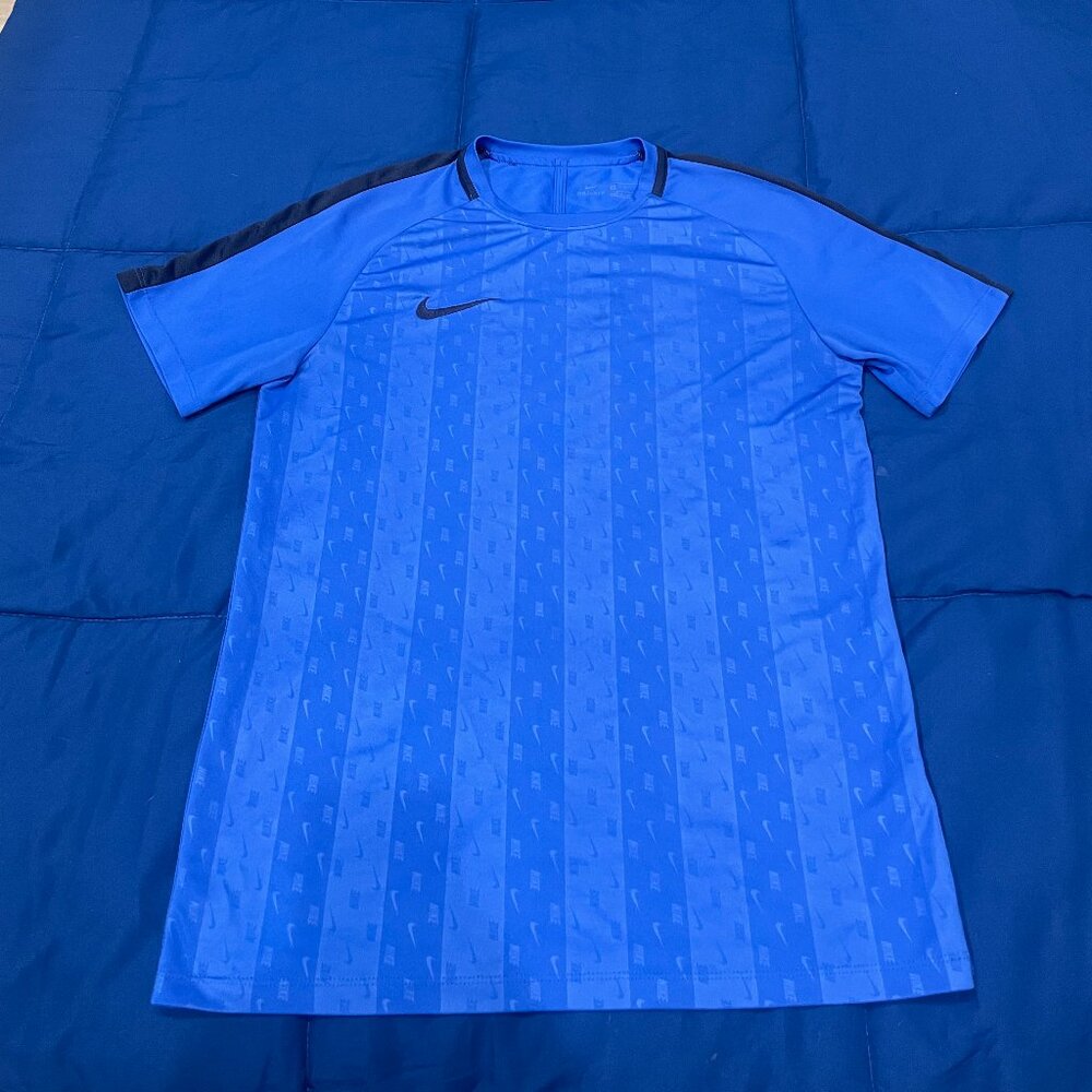 Nike Dri-FIT Blue Athletic Soccer Training Jersey Top (Medium)